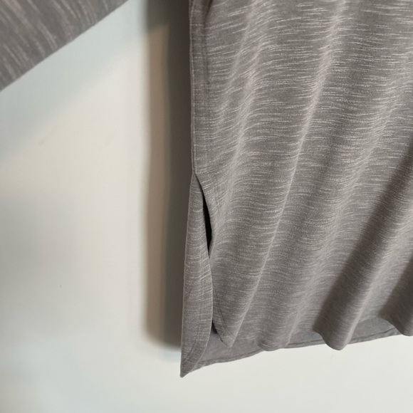 Pink sweater - Picture 2 of 2